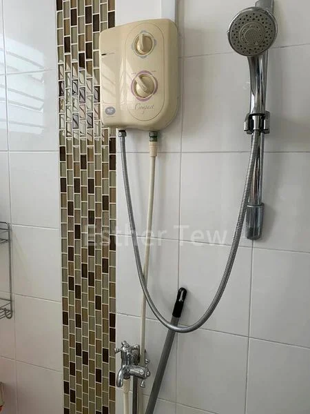 4 Room (4NG) HDB for Rent in  486 Jurong West Avenue 1 - Image 1