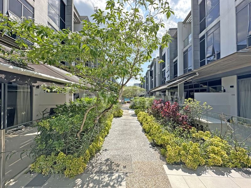 5 Bed Corner Terrace (Landed) for Rent in  Belgravia Villas - Image 3