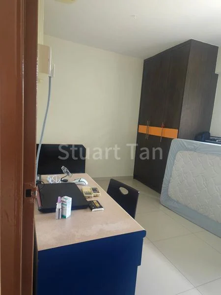 Common Room (HDB) for Rent in  230 Serangoon Avenue 4 - Image 3
