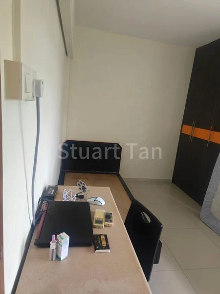 Common Room (HDB) for Rent in  230 Serangoon Avenue 4 - Image 2