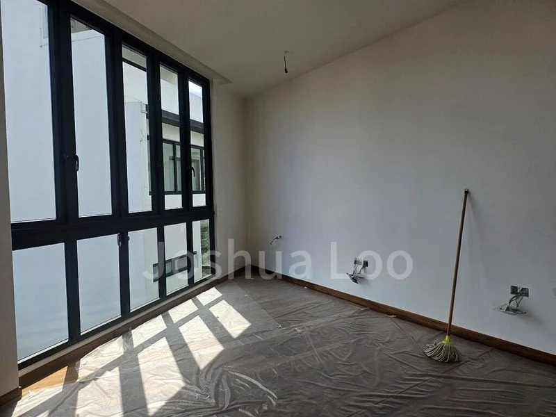 6 Bed Semi-Detached House (Landed) for Sale in  Chai Chee Street - Image 5