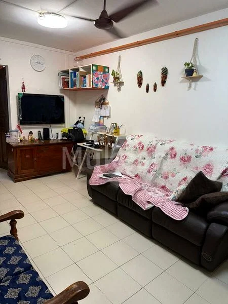 3 Room (3A) HDB for Sale in  915 Jurong West Street 91 - Image 1