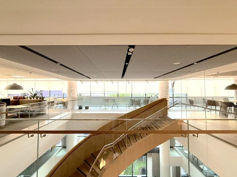 Office for Rent: Woods Square - Image 1