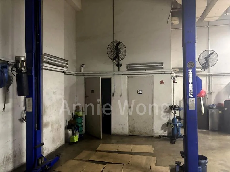 Light Industrial (B1) for Rent: Paya Ubi Industrial Park - Image 1