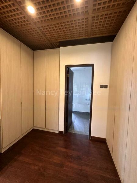 5 Bed Bungalow (Landed) for Rent in  Charming Garden - Image 4