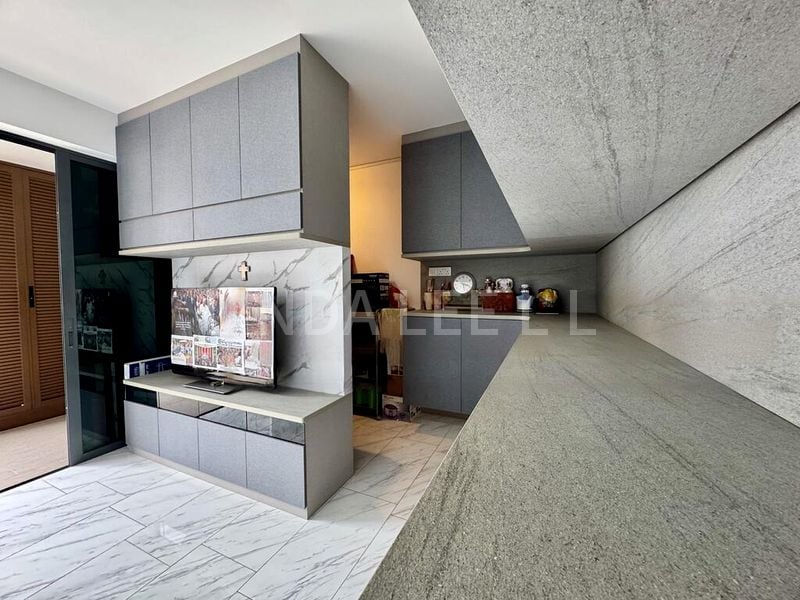 4 Bed Executive Condo for Sale in  The Criterion - Image 4