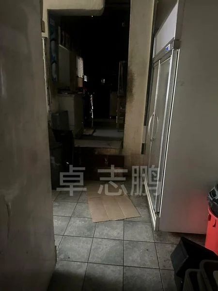 Food & Beverage for Sale: 3-Story Shophouse - Image 3