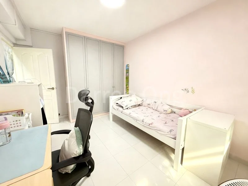4 Room (4A) HDB for Sale in  496B Tampines Street 43 - Image 4