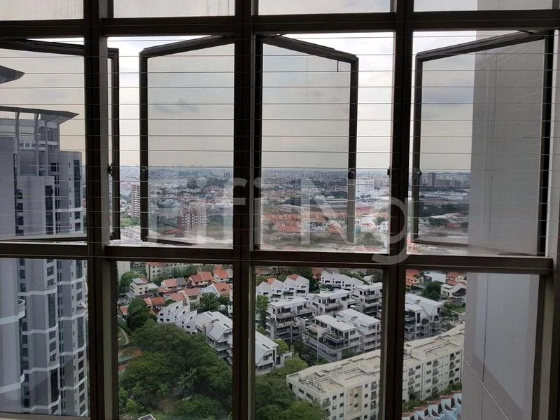 3 Bed Condo for Sale in  The Bayshore - Image 2