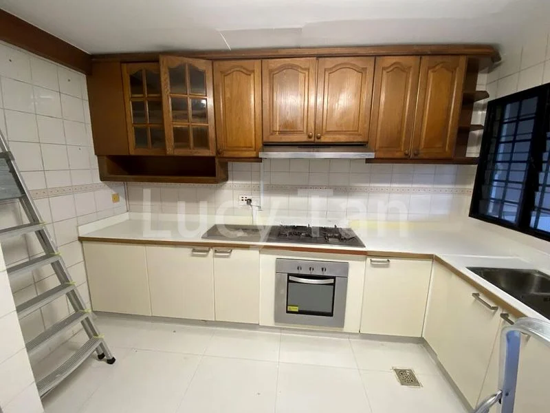 4 Bed Condo for Rent in  Grande Vista - Image 8