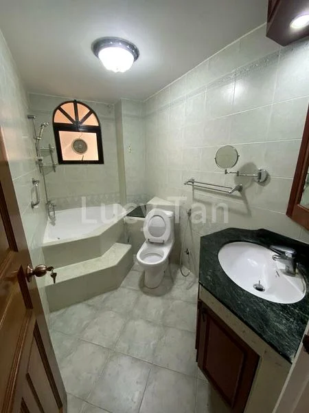 4 Bed Condo for Rent in  Grande Vista - Image 6