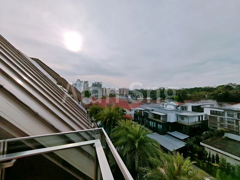 2 Bed Condo for Rent in Holland Grove Road - Image 5