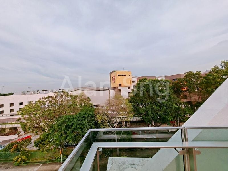 2 Bed Condo for Rent in  Holland Grove Road - Image 5