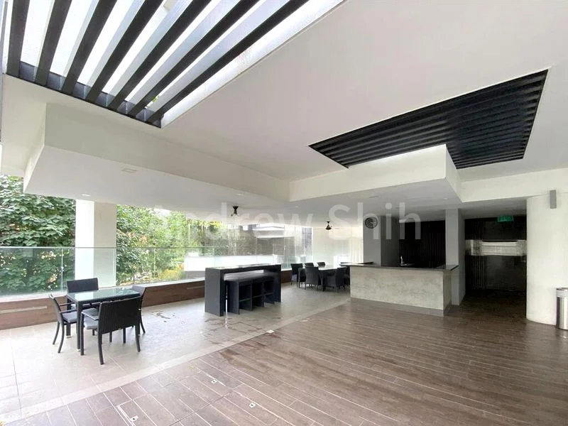 3 Bed Condo for Rent in  Newton Edge - Image 4