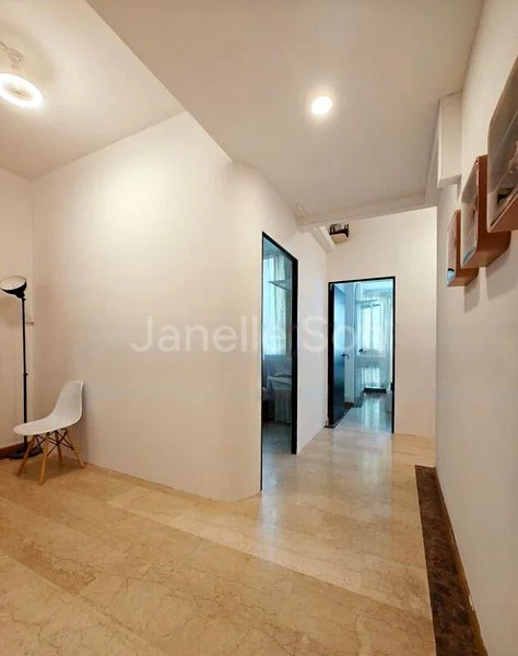 Common Room (Condo) for Rent in  The Huntington - Image 6