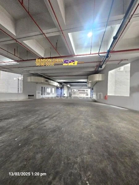 Warehouse for Rent: Ramp-up, high ceiling at Pasir Panjang; 40ft container accessible, 8m to 12m ceiling. - Image 5