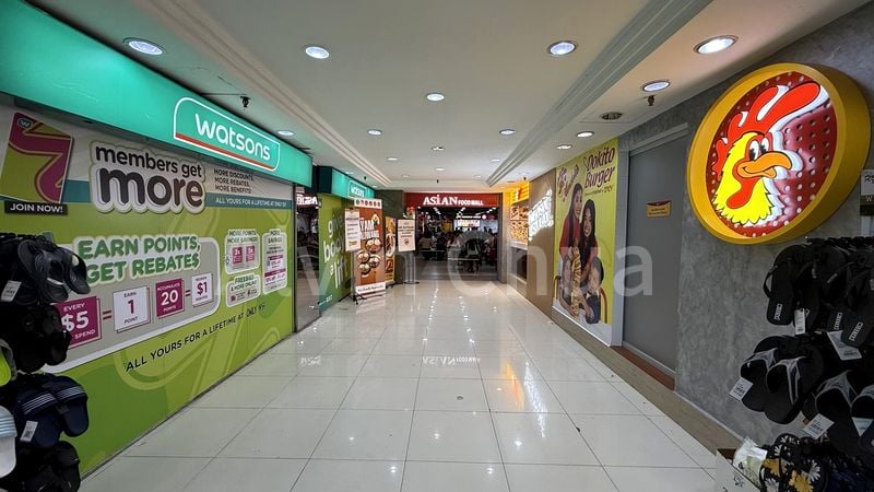 Mall Shop for Sale in Lucky Plaza - Image 8
