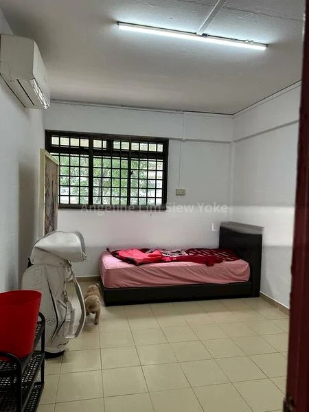 Common Room (HDB) for Rent in  205 Clementi Avenue 6 - Image 3