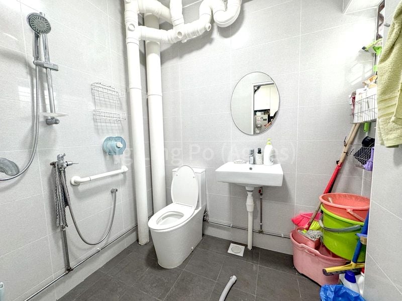 Common Room (HDB) for Rent in  112 Pasir Ris Street 11 - Image 5