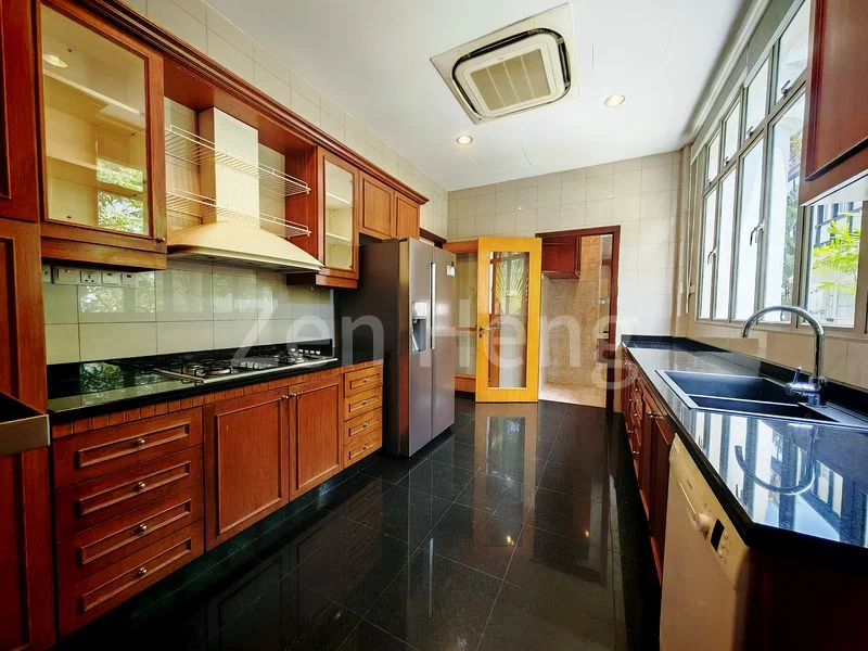 6 Bed Good Class Bungalow (Landed) for Rent in  Villas Holland - Image 19