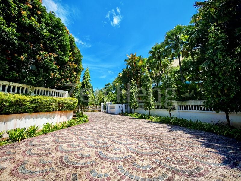 6 Bed Good Class Bungalow (Landed) for Rent in  Villas Holland - Image 13