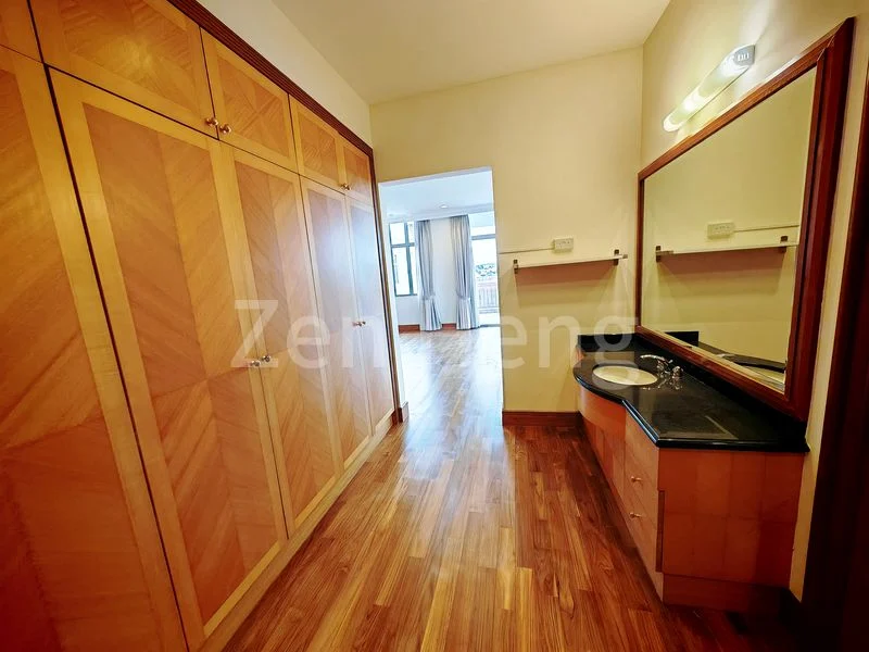 6 Bed Good Class Bungalow (Landed) for Rent in  Villas Holland - Image 8