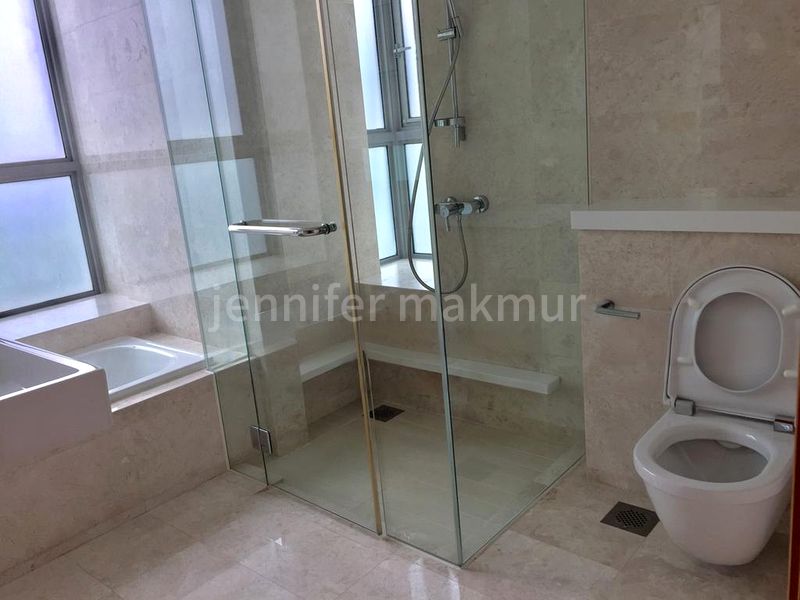 3 Bed Condo for Rent in  One Jervois - Image 6