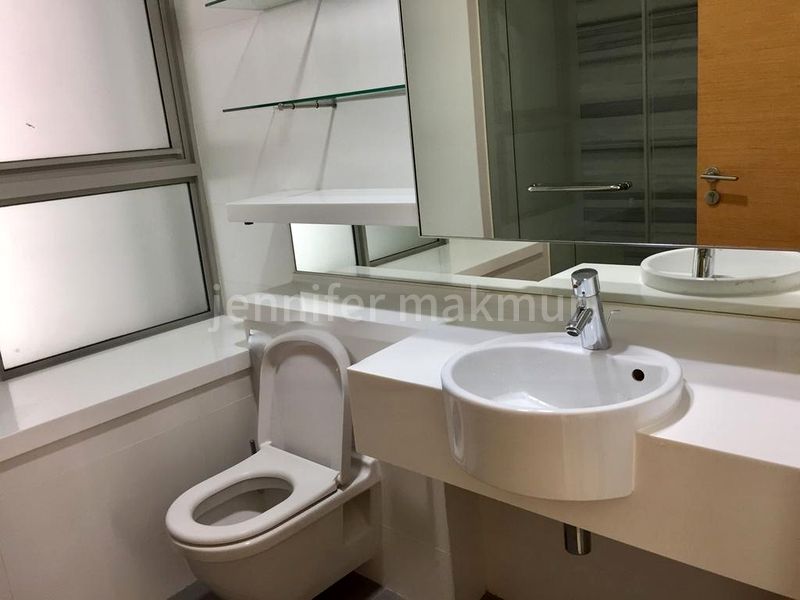 3 Bed Condo for Rent in  One Jervois - Image 9