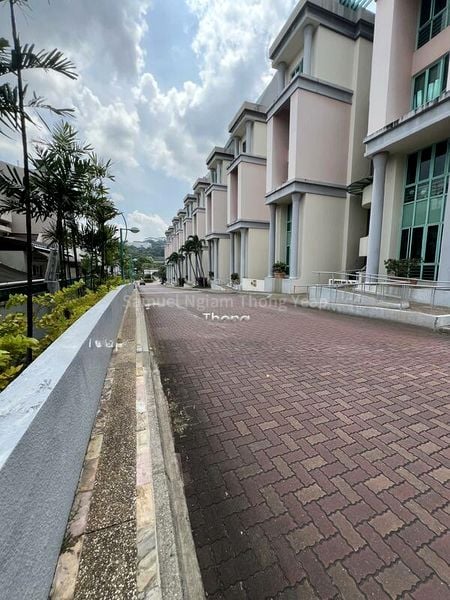 2 Bed Condo for Rent in  Hazel Park Condominium - Image 5