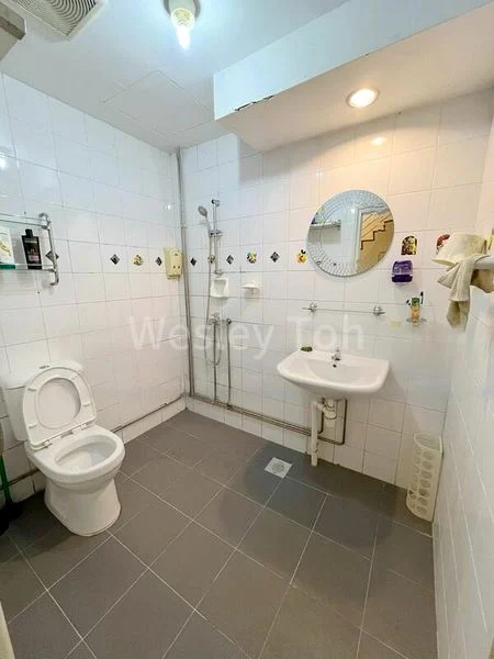 Room (Condo) for Rent in  Cascadale - Image 3