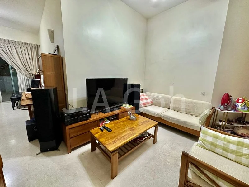 3 Bed Condo for Sale in  Clover By The Park - Image 3