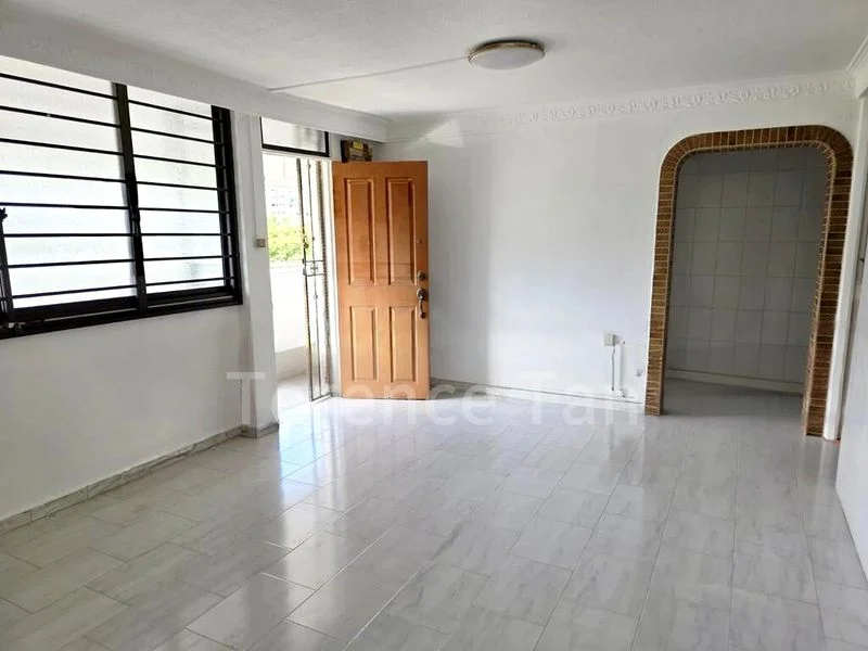 4 Room (4S) HDB for Sale in  755 Yishun Street 72 - Image 1