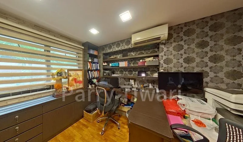 Executive HDB for Sale in  Compassvale Road - Image 8