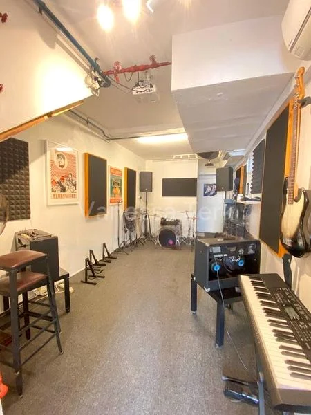 Shop / Shophouse for Sale: 2-Storey Property on Madras Street - Image 2