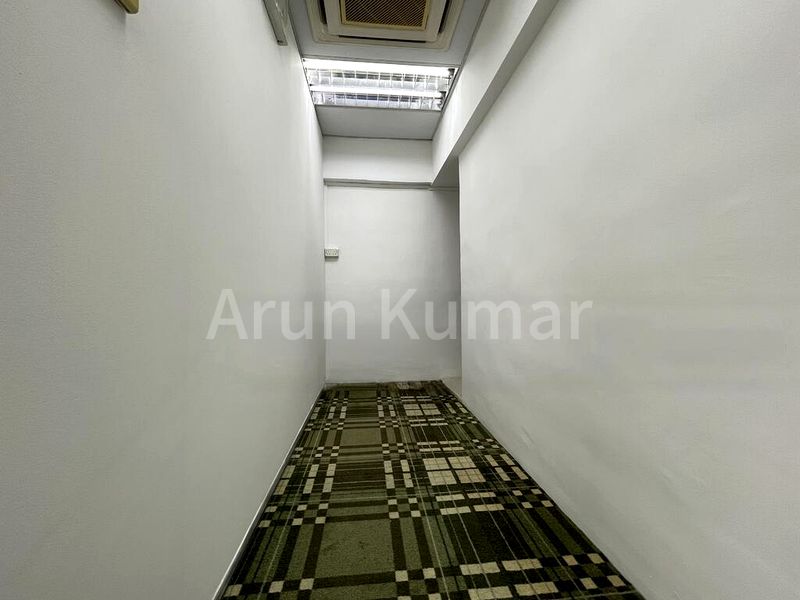 Office for Rent: Textile Centre - Image 6