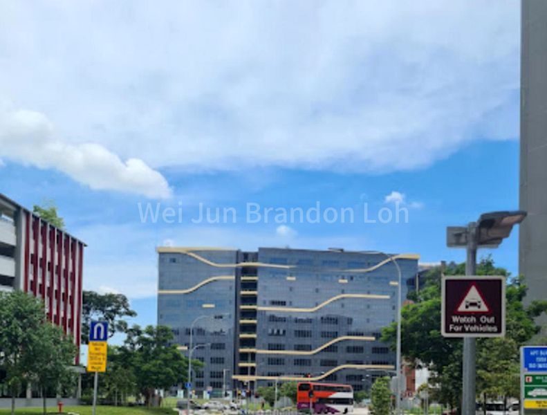 REVV: 2,500 Sq Ft Industrial Workshop / Shop for Sale on Bignell Road, Chertsey - Image 1