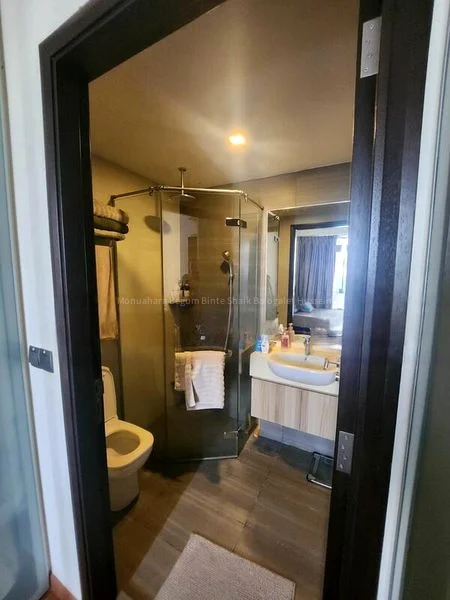 1 Bed Apartment (Condo) for Rent in  Nottinghill Suites - Image 5