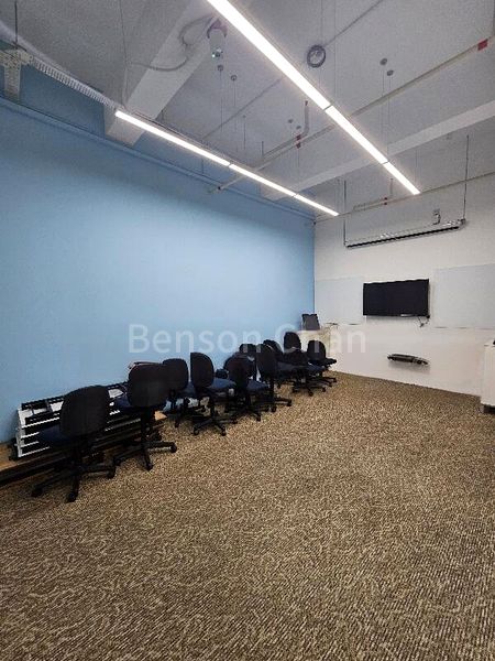 Light Industrial (B1) for Rent: Tai Seng MRT, fully fitted, like-new. - Image 3