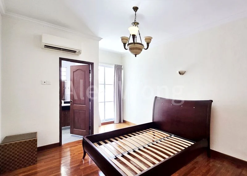 5 Bed Semi-Detached House (Landed) for Rent in  Upper Changi Road - Image 11