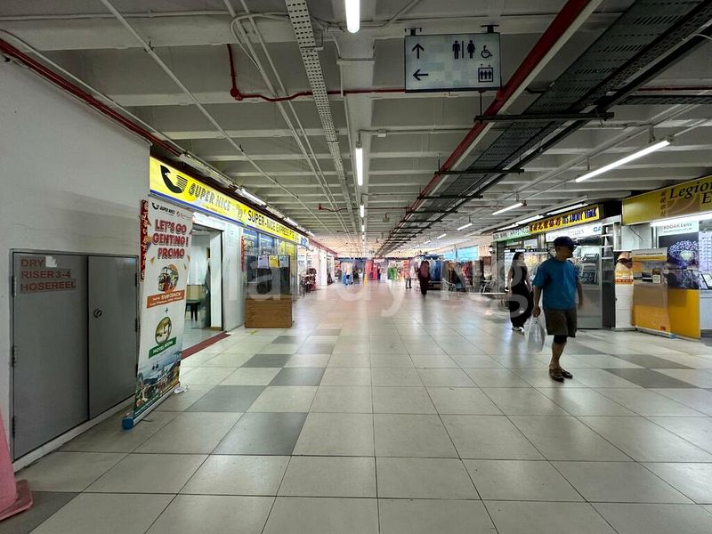 Shop / Shophouse for Rent: Boon Lay Shopping Centre - Image 2
