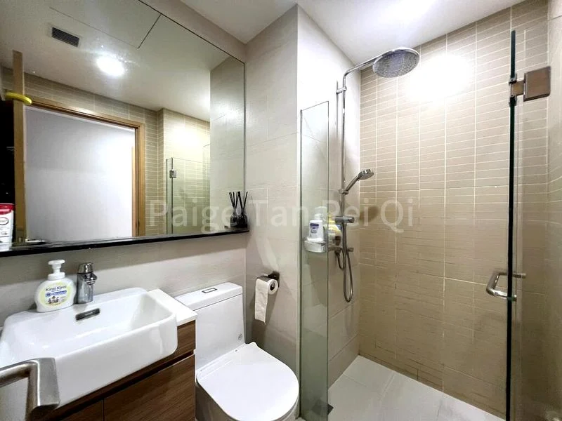 2 Bed Condo for Sale in  Rochelle At Newton - Image 5