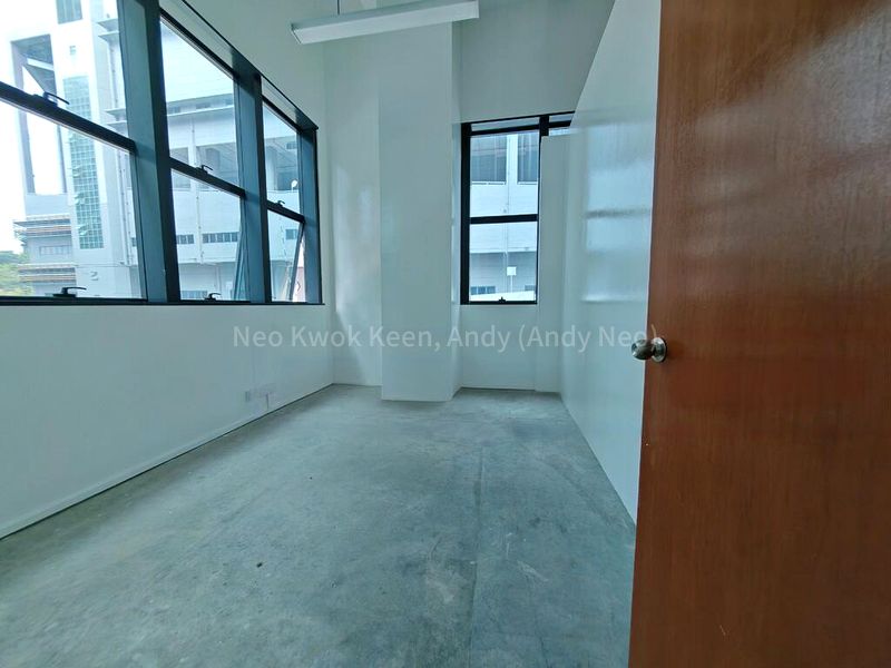Light Industrial (B1) for Rent: Interlocal Centre - Image 4