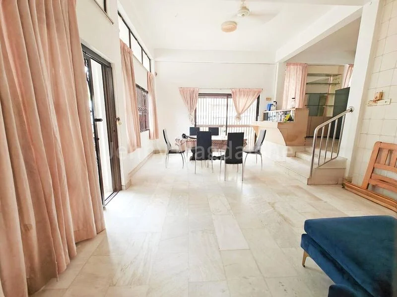 6 Bed Corner Terrace (Landed) for Sale in Lorong 107 Changi - Image 1
