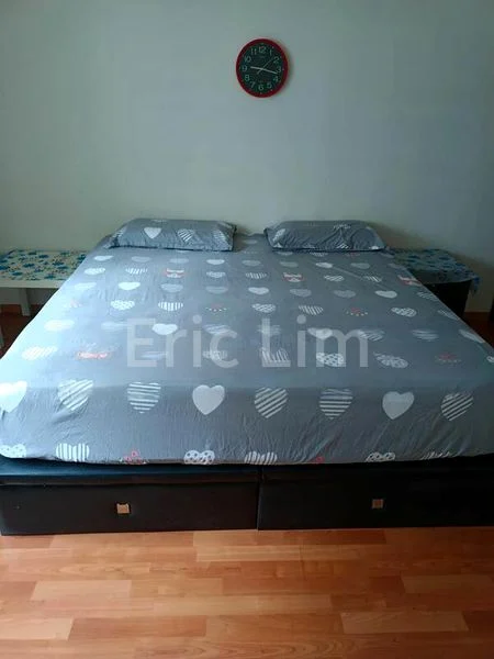 5 Room (5I) HDB for Rent in  532 Hougang Avenue 6 - Image 3