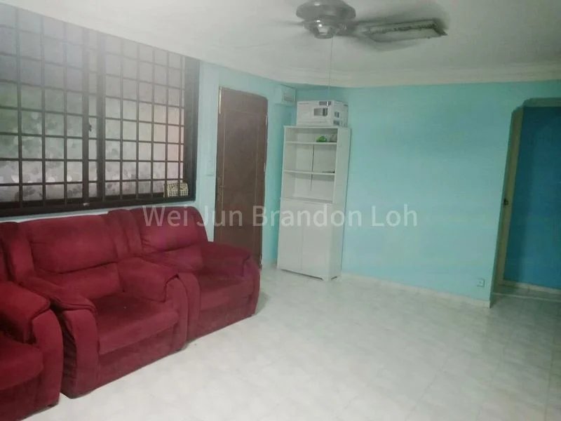 4 Room (4S) HDB for Rent in  344 Woodlands Street 32 - Image 2