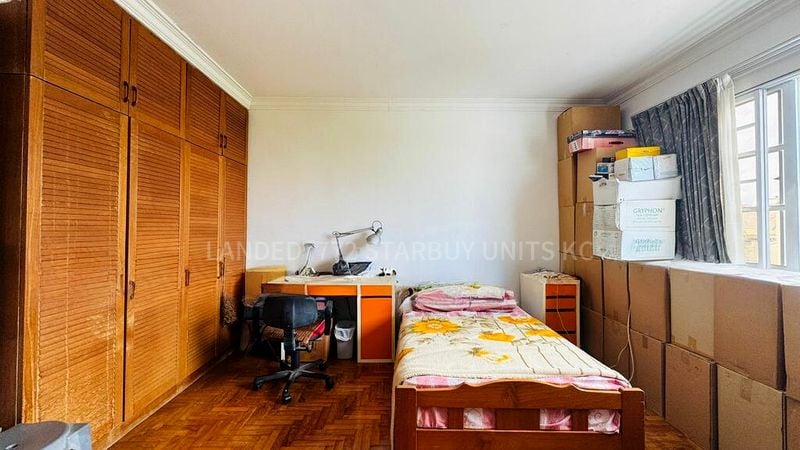 5 Bed Semi-Detached House (Landed) for Sale in  Jalan Angin Laut - Image 4