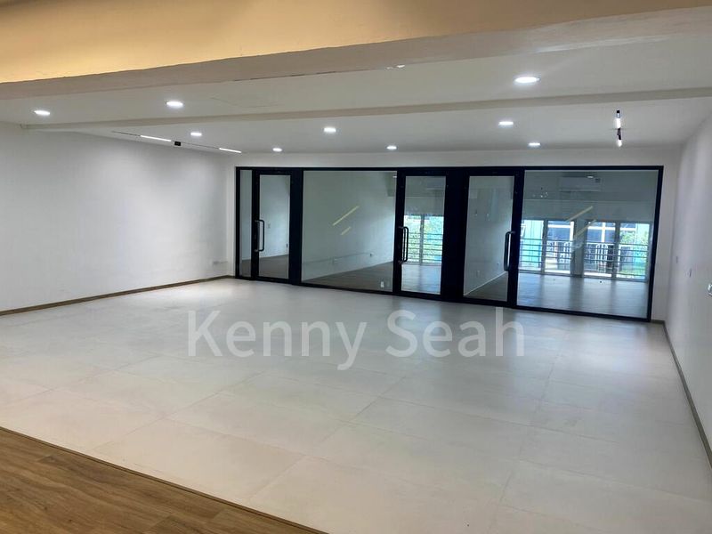 Light Industrial (B1) for Sale: Richfield Industrial Centre - Image 2