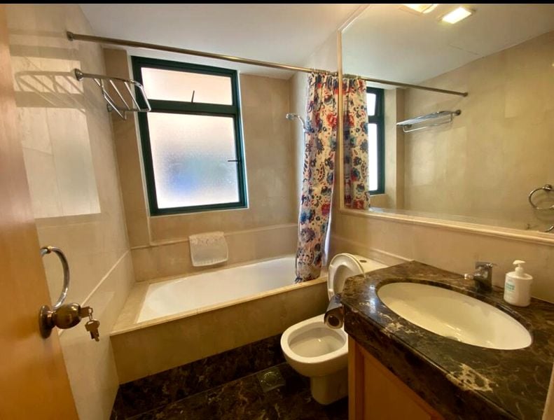 3 Bed Condo for Rent in  Thomson 800 - Image 9