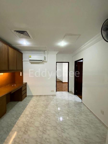 3 Bed Apartment (Condo) for Rent in  336 River Valley - Image 2