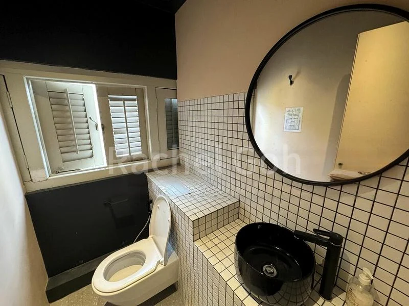 Room (Condo) for Rent in Temple Street - Image 2